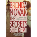 The Secrets She Kept - Paperback